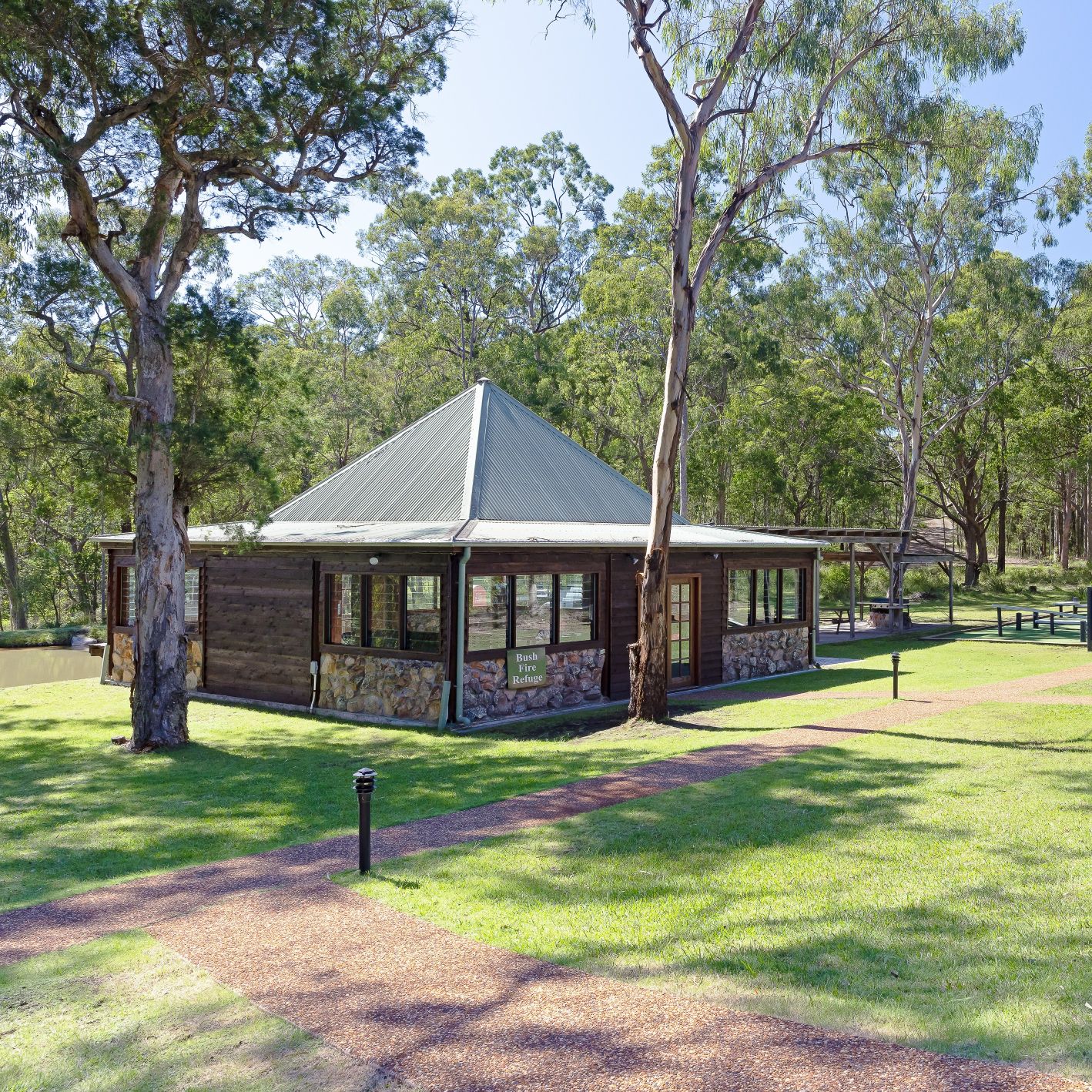 T&W Hut
